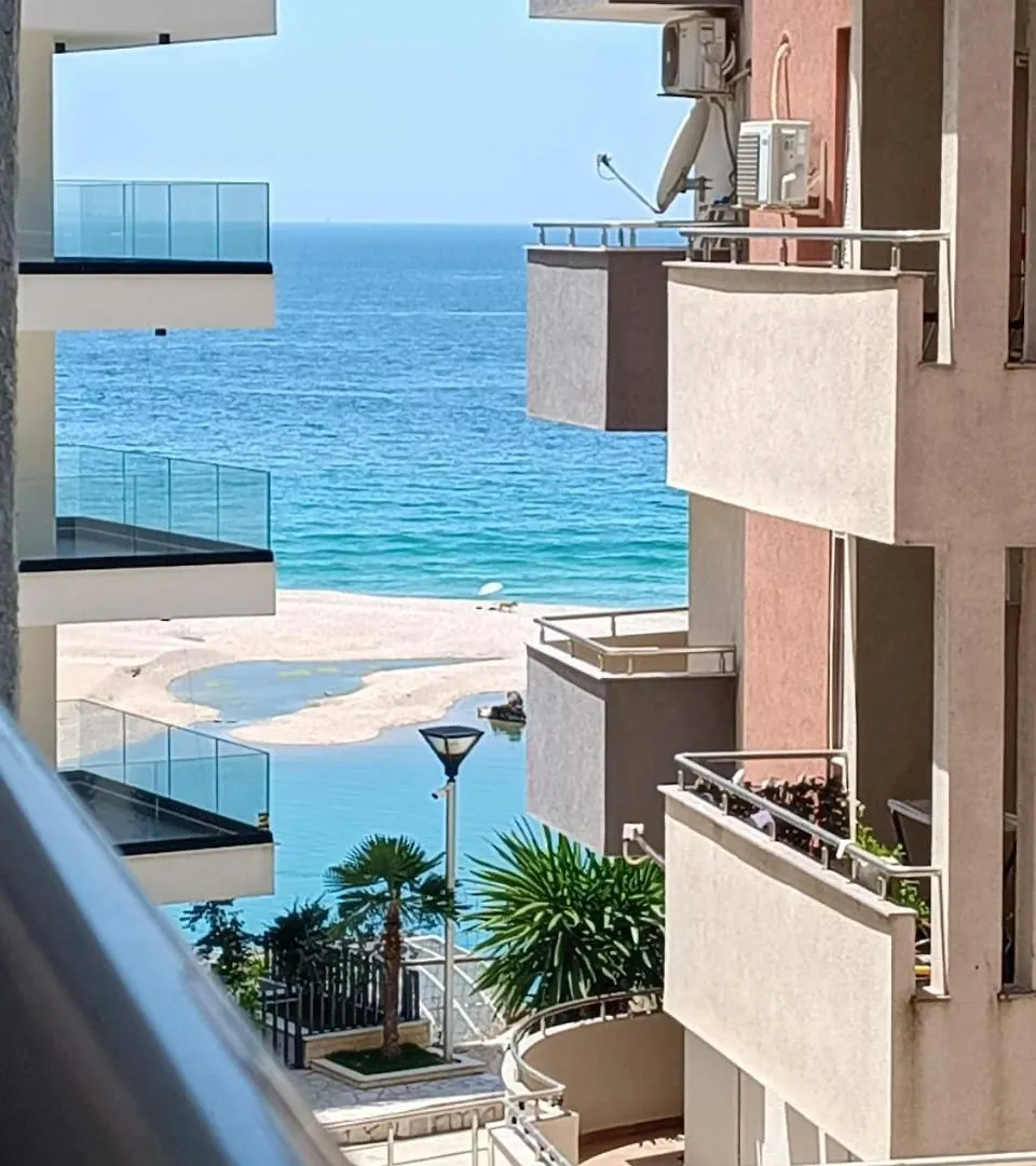 Saranda Xhulial 3 Apartment